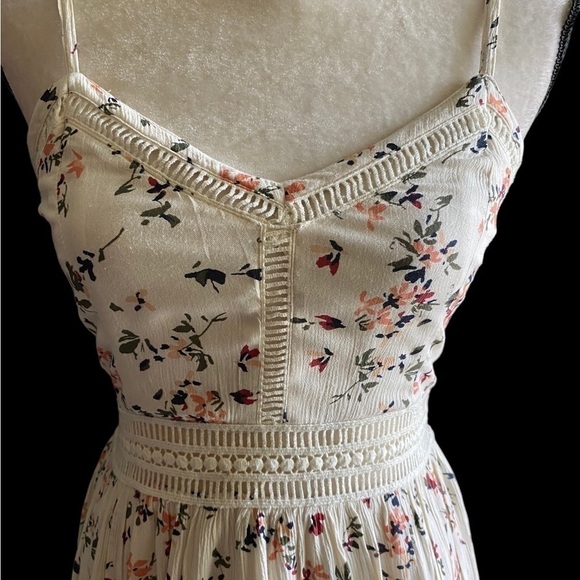 ABERCROMBIE & FITCH-SUNDRESS-SIZE SMALL - Picture 3 of 13